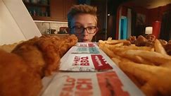 KFC $20 Fill Up Box TV Spot, 'Noche de KFC'