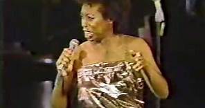 LYNN THIGPEN SINGS AT THE KENNEDY CENTER IN 1982