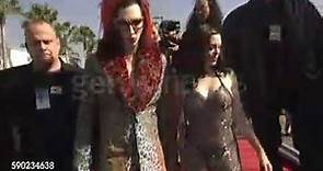 Marilyn Manson & Rose McGowan nearly naked dress 1998 MTV Video Music Awards Red Carpet