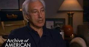 Steven Bochco discusses discusses difficulties on the set of "Hill Street Blues" - EMMYTVLEGENDS.ORG