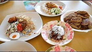 Delicious MALAY FOOD in Kelantan- traditional Kelantanese food | Food and Travel Channel | Malaysia