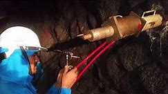 Pull out test of rock bolt