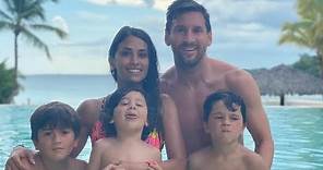 momentos divertidos de Messi con su familia y amigos
