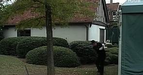 Phil Mickelson's incredible flop over a house at the 2002 TOUR Championship