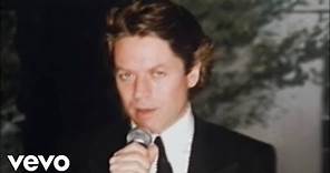 Robert Palmer - I Didn't Mean To Turn You On (Official Video)