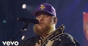 Luke Combs - Fast Car (Official Live Video)