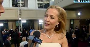 Gillian Anderson's REVEALS Yonis All Over Her Golden Globes Dress! (Exclusive)