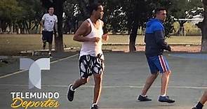 Filtran el video de Ronaldinho jugando en la prisión | Telemundo Deportes