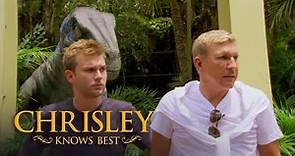 Chrisley Knows Best | Season 6, Episode 20: A Raptor Scares The Mess Out Of Todd Chrisley