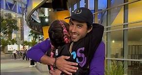 NBA player Sasha Vujacic meets his longest fan after the Lakers game #nbaplayers #lakers #shorts