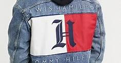 Tommy Hilfiger x Lewis Hamilton - Giacca di jeans oversize indaco slavato con cappuccio e logo sul retro | ASOS