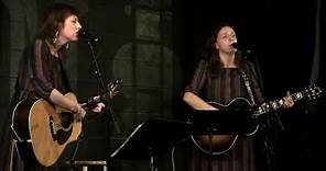 The Wainwright Sisters - Do You Love an Apple - Live at McCabe's