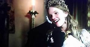 The Tudors 4x02 Catherine Howard shares her gifts with Anne of Cleves