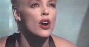Falco meets Brigitte Nielsen (1987) -Body next to body
