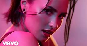 Demi Lovato - Cool for the Summer (Official Video)