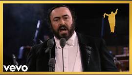 Luciano Pavarotti - Nessun Dorma! (Official Live Performance Video)