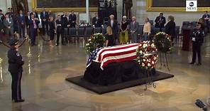 Ceremony to honor Sen. McCain as he lies in state at US Capitol