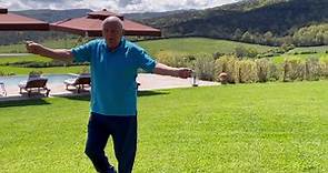 Anthony Hopkins balla in Toscana: l'invidiabile energia