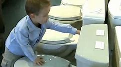 Dustin Kruse, l'enfant qui aime les toilettes