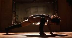 'Flashdance' at 40: Watch Jennifer Beals be a 'Maniac' on the floor