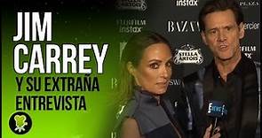La incómoda entrevista a Jim Carrey en la NYFW, traducida al español
