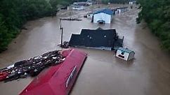 5 cosas: severas inundaciones dejan casas bajo el agua en Kentucky