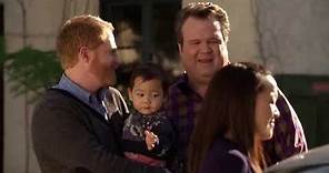 Modern Family 1x16 - Lily's first word