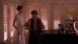 Love Affair (1994) - Katharine Hepburn playing piano : )