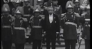 CHINA: Emperor of Manchukuo Puyi meets his Cabinet (1934)