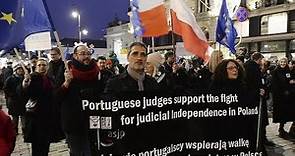 Polonia: i giudici di tutta Europa marciano in silenzio contro il governo polacco