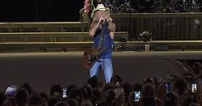 Kenny Chesney - Get Along (Live)