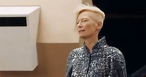 Tilda Swinton at the CHANEL Spring-Summer 2023 Haute Couture show — CHANEL Shows