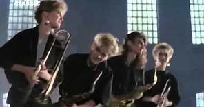 The Communards (feat Sarah Jane Morris) - Don't Leave Me This Way (1986)