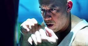Vin Diesel descubre sus nuevos superpoderes | Bloodshot | Clip en Español