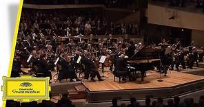 Daniel Barenboim & Gustavo Dudamel - Brahms: The Piano Concertos (Trailer)