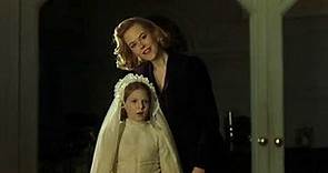 SCENE CULT - The Others (2001) di A. Amenábar con N. Kidman - Scena dell'abito da sposa - HORROR