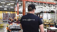 Stellantis and LG announce $5-billion EV battery plant in Ontario