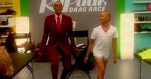 Watch RuPaul's Drag Race Season 1 Episode 2: Girl Group Challenge - Full show on Paramount Plus