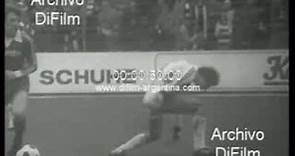 DiFilm - Report footballer Bernard Dietz MSV Duisburg 1978