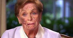 Julie Andrews Is Nearly 90 How She Lives Is Sad