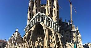 Sagrada Familia. Le origini, Antoni Gaudí, le facciate, il fascino degli interni. (SUB ENG)