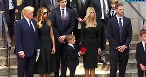 深入伊凡娜特朗普葬礼，特朗普夫妻及三个子女出席