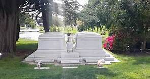 De MILLE family crypt (This is the silence and golden era of Hollywood )