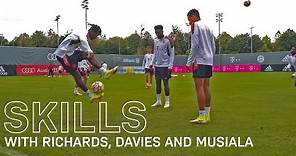Skills, Tricks and Keepy-ups with Richards, Davies & Musiala | FC Bayern Training
