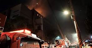 欣興電子火勢獲控制！7消防員遭酸液噴濺 送醫幸無大礙 - 社會 - 自由時報電子報