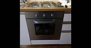 Installazione di un forno elettrico ad incasso in una cucina componibile