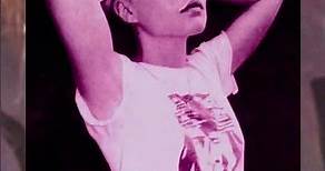 Debbie Harry's Iconic T-Shirts / Blondie - Heatwave (Rare Early Pics)