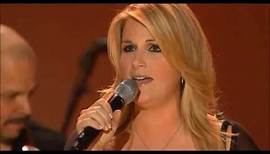 Trisha Yearwood — "She's in Love with the Boy" — Live