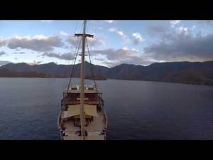 Dunia Baru Adventures - Superyacht Indonesia - DNA Media