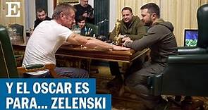 Sean Penn entrega su Oscar a Volodímir Zelenski | EL PAÍS
